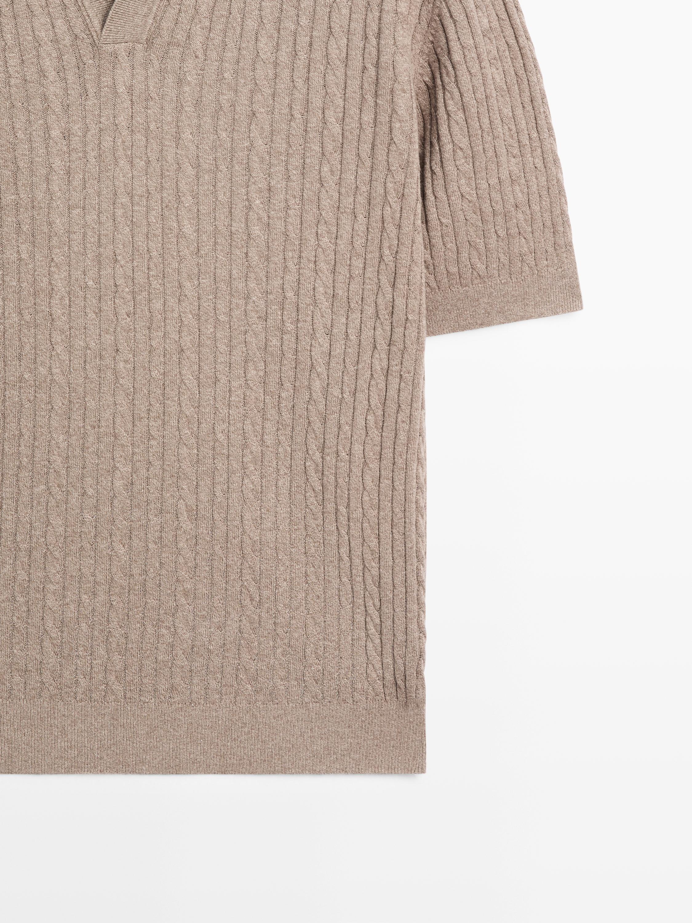 Short sleeve knit polo shirt with cable-knit detail